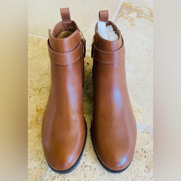 NEW Lauren Ralph Lauren Bonne women’s Leather Logo Slip On Bootie Ankle Boot 7.5 - Picture 2 of 6